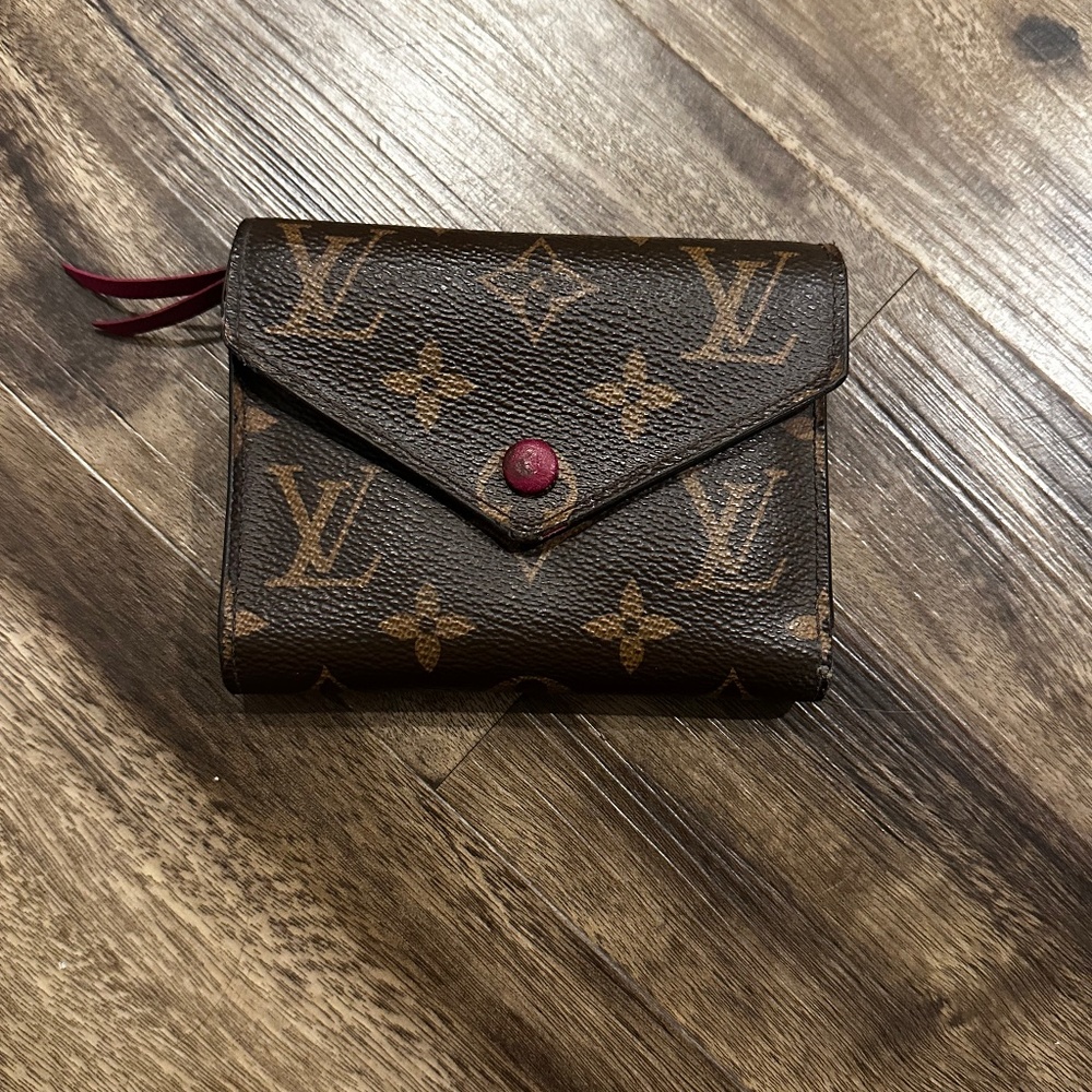 LOUIS VUITTON Trifold Wallet Monogram Portefeuille Victorine M14197 Fuschia